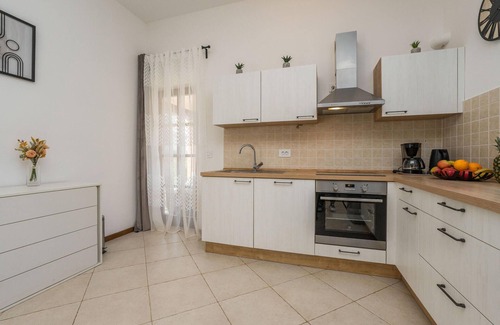 Muline House | Lovely home in Muline with WiFi