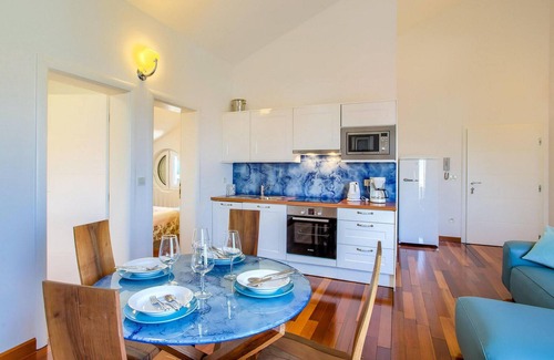 Susica House | Lovely home in Murter