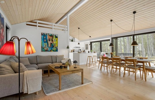 Spidsegard House | Lovely home in Nexø with WiFi