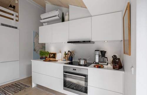 Spidsegard House | Lovely home in Nexø with WiFi