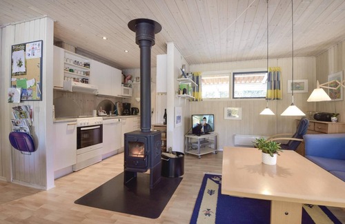 Houstrup House | Lovely home in Nørre Nebel with WiFi