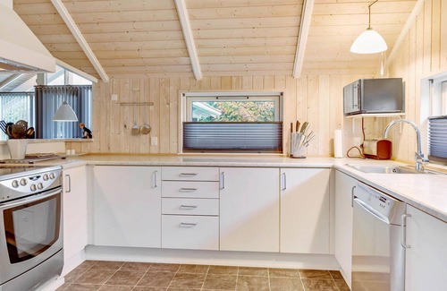 Jegum House | Lovely home in Oksbøl with sauna