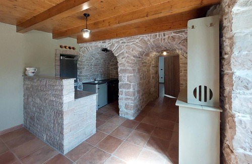 Pican House | Lovely home in Podpican with WiFi