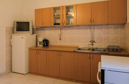 Postup House | Lovely home in Postup with kitchen