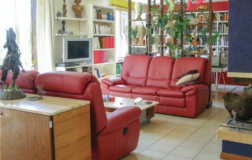 Cebazan House | Lovely Home In Puisserguier With Wifi