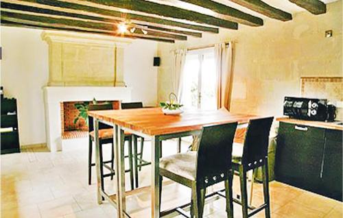 Saint-Lambert-des-Levees House | Lovely Home In Saumur With Wifi