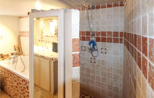 Sauzet House | Lovely Home In Sauzet With Kitchen