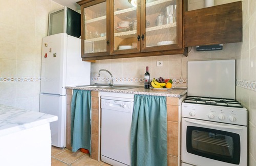 Sedella House | Lovely home in Sedella with WiFi