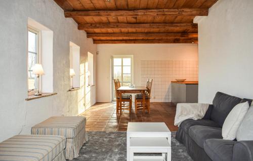 Skivarp House | Lovely Home In Skivarp With Wifi