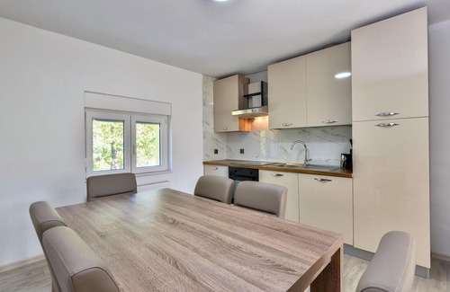 Lovinac House | Lovely home in Stikada with sauna