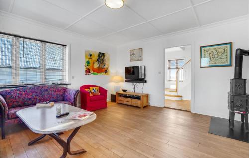 Thyboron House | Lovely Home In Thyborøn With Kitchen