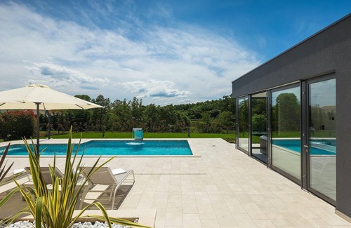 Kringa House | Lovely home in Tinjan