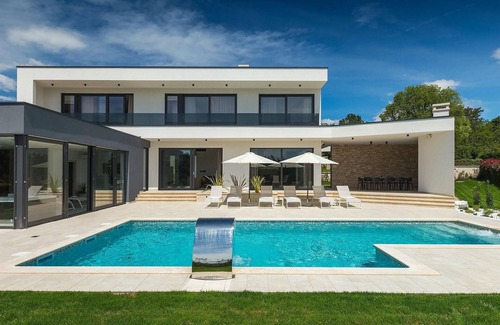 Kringa House | Lovely home in Tinjan