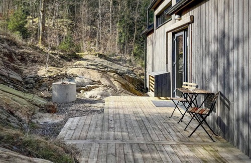Tollered House | Lovely home in Tollered with lake view