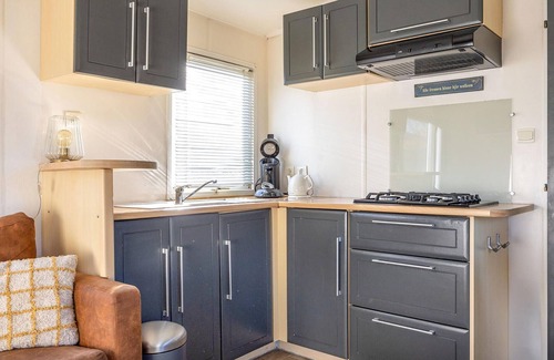 Tzummarum House | Lovely home in Tzummarum with WiFi
