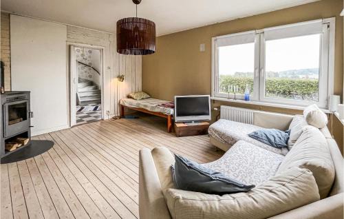 Falkenberg Municipality House | Lovely Home In Ullared With Kitchen