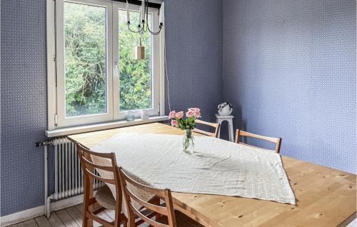 Falkenberg Municipality House | Lovely Home In Ullared With Kitchen