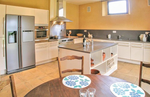 Valojoulx House | Lovely Home In Valojoulx