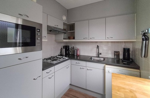 Vlagtwedde House | Lovely home in Vlagtwedde with kitchen