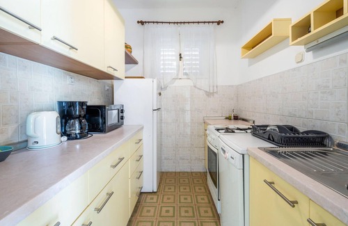 Zaton House | Lovely home in Zaton with WiFi