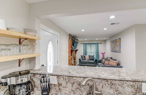 Hattiesburg House | Lovely House 2 is a beautiful house, complete renovated and nicely decorated.
