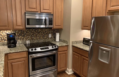 Beech Mountain House | Lovely House 200yards walk to ski slope Top of the mountain Low Fee’s