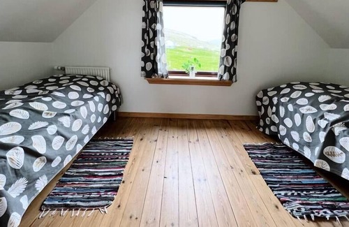 Oravik House | Lovely house in large private area