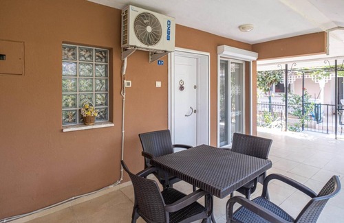 Mentese Villa | Lovely House near Beach with Backyard in Fethiye