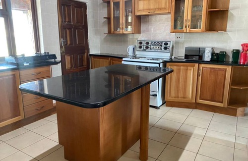 Nyanga Villa | Lovely house on 4 hectares in John Galt Village. - 2011