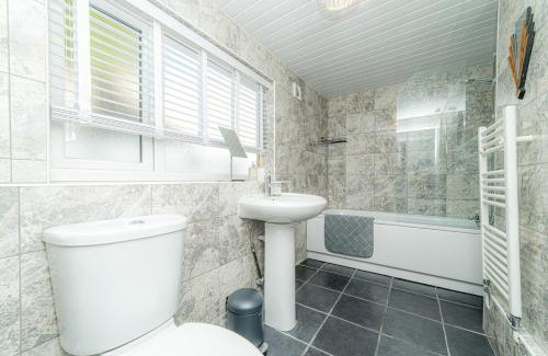 Margate House | Lovely house on Trinity Square, edge of Old Town