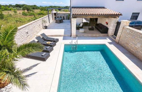 Liznjan Apartment | Lovely Istria (with private pool)