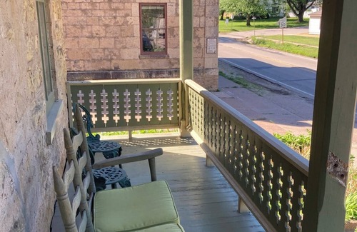 Galena Apartment | Lovely King Studio walking distance to downtown
