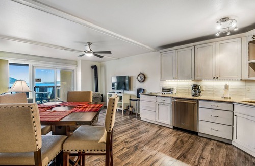 Dillon Condo | Lovely Lakefront Condo with Fireplace, Free High-Speed WiFi and Stunning Views