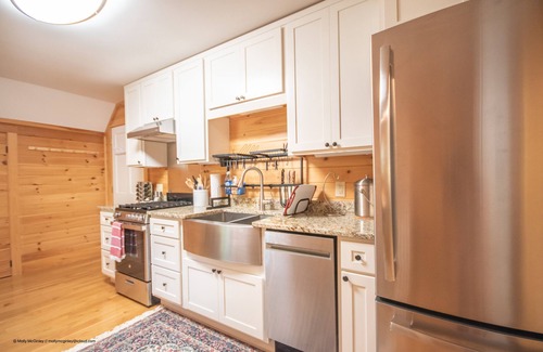Orland Apartment | Lovely lakeside setting on beautiful Alamoosook Lake.