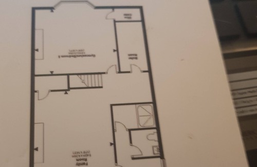 Royal Tunbridge Wells Apartment | Lovely Large Garden Flat