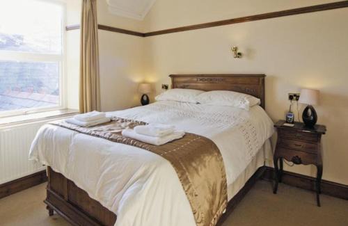 Barmouth House | Lovely Large home 10 Minute Walk to Barmouth Beach