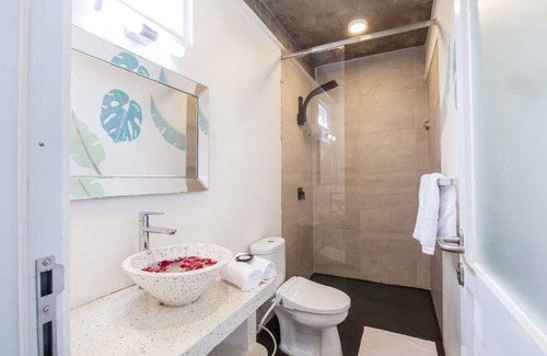 Munggu Hotel | Lovely Loft Space with room for four people Unit #3
