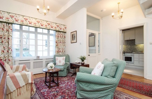 Tachbrook House | Lovely Mews House in Westminster