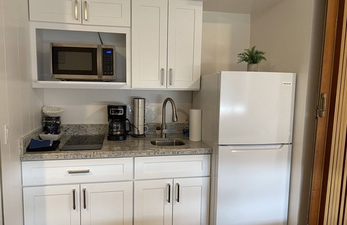 Gadsden Apartment | Lovely Micro Studio Apartment in Downtown Gadsden
