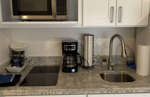Gadsden Apartment | Lovely Micro Studio Apartment in Downtown Gadsden