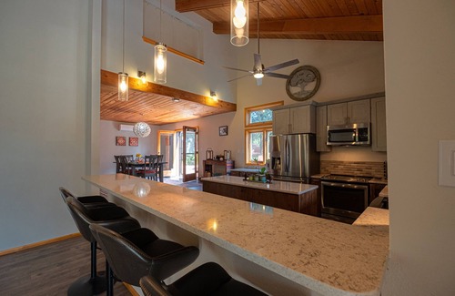 Santa Fe House | Lovely Mountain style home in Santa Fe with 4.5 acres of privacy