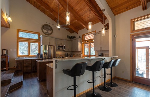 Santa Fe House | Lovely Mountain style home in Santa Fe with 4.5 acres of privacy