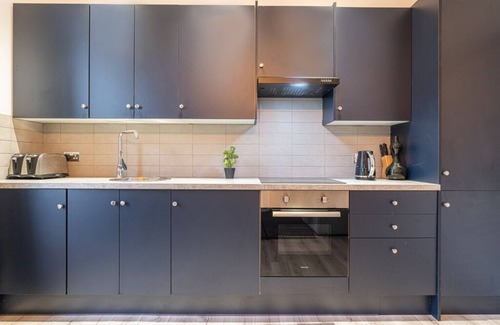 Queen's Park Apartment | Lovely new 2 bed in Maida Vale Central London -BR