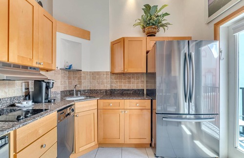 Palm Coast Condo | Lovely Oasis Condo w/Balcony at European Village | Close To The Beach | Designated Parking Space