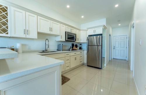 Bodden Town Condo | Lovely Ocean Front Sea Palm Villa #5