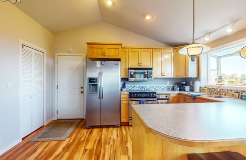 Nordland House | Lovely, oceanfront home with multiple sea views and beach access