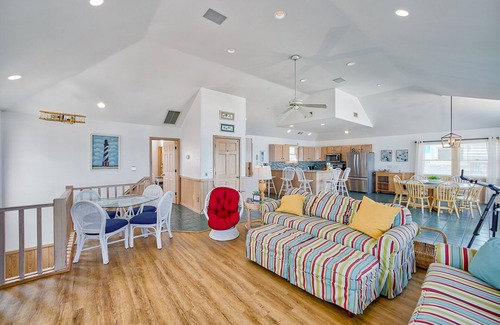 Avon House | Lovely, oceanfront house with private hot tub, pool access, enclosed yard & AC