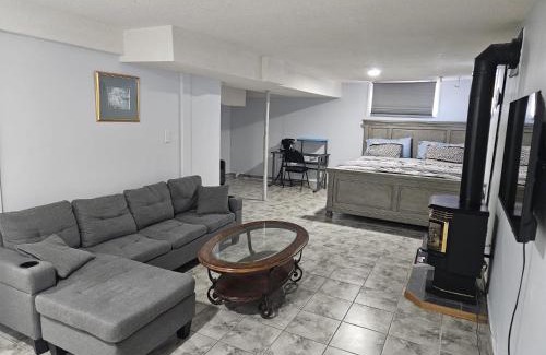 Sudbury Apartment | Lovely one bed accommodation in a quiet environment