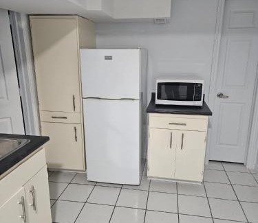 Sudbury Apartment | Lovely one bed accommodation in a quiet environment