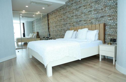 Bahcelievler Apartment | Lovely One Plus One BDROOM-836